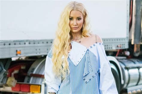 iggy azalea nude photos|Iggy Azalea Poses Nude For Fashion Nova Photo Shoot